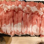 極薄ラムしゃぶ専門 工藤羊肉店 - 追加のお肉は、やや乱れて来ます（笑）