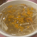 茘香尊 - 上海蟹ミソ入りフカヒレスープ、前出の姿煮と同じような味付け