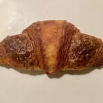 テネラ ブレッド&ミールズ - 全粒粉のクロワッサン320円