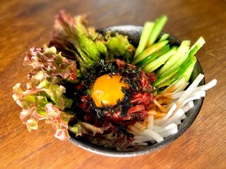 h Okan Yakiniku Akachan - たくさんのお客様からリクエスト頂きましたついにメニュー化。極上ハラミユッケ