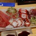 くるまだ - おまかせ刺身盛り合わせ 1,350円