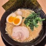 横濱家系ラーメン こころ家 - ラーメン　＋味玉100円税込