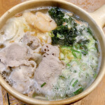 中国家常菜竃 - えび塩ワンタン麺