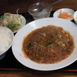 紅太陽 - 麻婆春雨(日替り定食)、500円