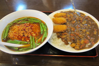 Kinrirai - カキカレー＋台湾ラーメンセット(980円)