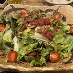 炭焼呑処 うまとら - 本日のうまとらサラダ