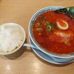 丸源ラーメン - 赤豚骨醤油らーめんとライス小