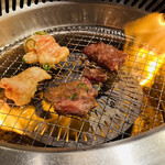 Yakiniku Tokkyuu Kishiwadaten - このタイミングでこの火の写真はNGかな…と思いましたが…