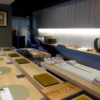 梅田 鮨 よこ田 - 