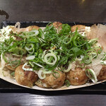 大阪ミナミのたこいち - たこ焼き12個 (醤油 全部のせ ねぎぶっかけ)
