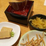 そば処　英太郎 - 日本酒[武甲]、山うに豆腐、お漬物、揚げ蕎麦