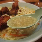 八幡のチャンポン - カツの多いチャンポン　スープ