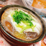 鳥雄 - 湯豆腐(鶏肉・椎茸・ネギ・水菜入り)