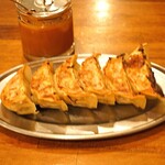 鶴亀八番 - 神戸味噌だれ餃子