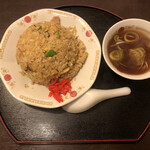 まこと - スタミナチャーハン大盛(税込800円)