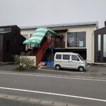 ハロッズ - せっかく一時間掛けて大粒牡蠣フライ食べに来たのに改装中(T_T)日曜日に改装するんか〜い！今日は厄日？(笑)（2021/12/19）