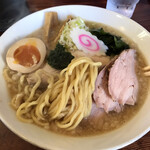 Ra-on - 麺の様子と、レア焼豚。豚、柔らか…