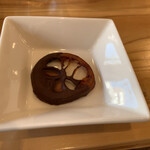 カフェ＋スパイスカレー Doppo - ドライレモンのチョココーティングがお口直し。