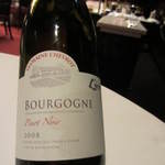 銀座 レカン - 自分は今回はこのブルゴーニュの赤ワインから。