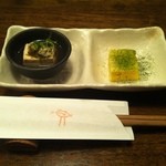 お通し　湯豆腐とだし巻き