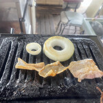 鈴見焼肉 - 焼き台