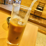 Gohan To Tororo Toro Mugi - アイスコーヒー　280円。節約グラスやね。てか、いつまで経っても提供されず、、、トホホ
