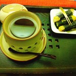 韓流茶房 - テチュインサン茶と韓国風磯辺焼き