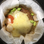 Kamatora - チーズハンバーグ釜飯　1way容器　¥853(税込)
