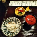馳走なかむら - ご飯は、秋シャケ、香の物とみそ汁