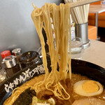 らあめん花月嵐 - 嵐げんこつらぁめん@720円麺大盛+120円