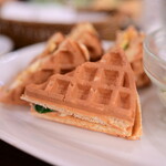 仏蘭西屋 - ランチ ワッフルサンド(ハム&エッグ)@税込1,100円