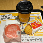 McDonald's - ベーコンエッグマックサンド ハッシュポテト プレミアムローストコーヒーM 350円(クーポン利用)。