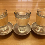 Hanaman - 地酒(小)を3種類頼んで飲み比べ(2回目)