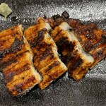 八べえ - 一色青うなぎの地焼き蒲焼き