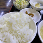中華料理　広香居 - 鶏肉の特製ソース炒め