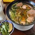 Ajia Shokudou Saigon - ブンボー(牛すね肉、豚ばら肉入りピリ辛スープビーフン)