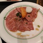 焼肉 鶯谷園 - 写真取る前に焼き始めたww 