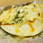 パン工房 麦童 - 「マカロニオニオン」216円税込み♪