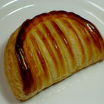 まるき製パン所 - クリームチーズパイ