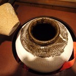 中国料理 丹甫 - かめ入りの紹興酒です