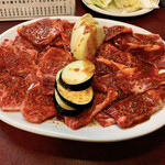 Yakiniku Yamato - 牛ロースと牛バラ