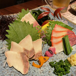 せいもん払い - 鯨の刺身盛り