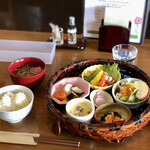 農園カフェ 日々木 - 農園かご盛ランチ
