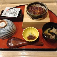 うなぎ和食 しら河 名駅店 - ひつまぶし(ミに)