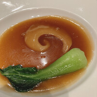 謝朋殿 幕張店 - フカヒレの姿煮