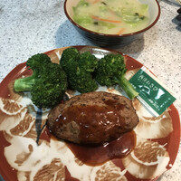 鎌倉山 本店 - ハンバーグ　まみこまみこ亭