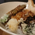 蕎麦心 きりがね - （小）海老と野菜の天丼(海老・人参・ブロッコリー・自然薯・さつまいも・ししとう)