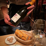 パリのワイン食堂 - 
