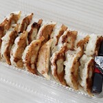 餃子の美幸 - お土産餃子2人前（16コ入）　691円