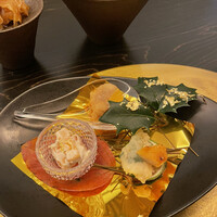鮨 四 - 